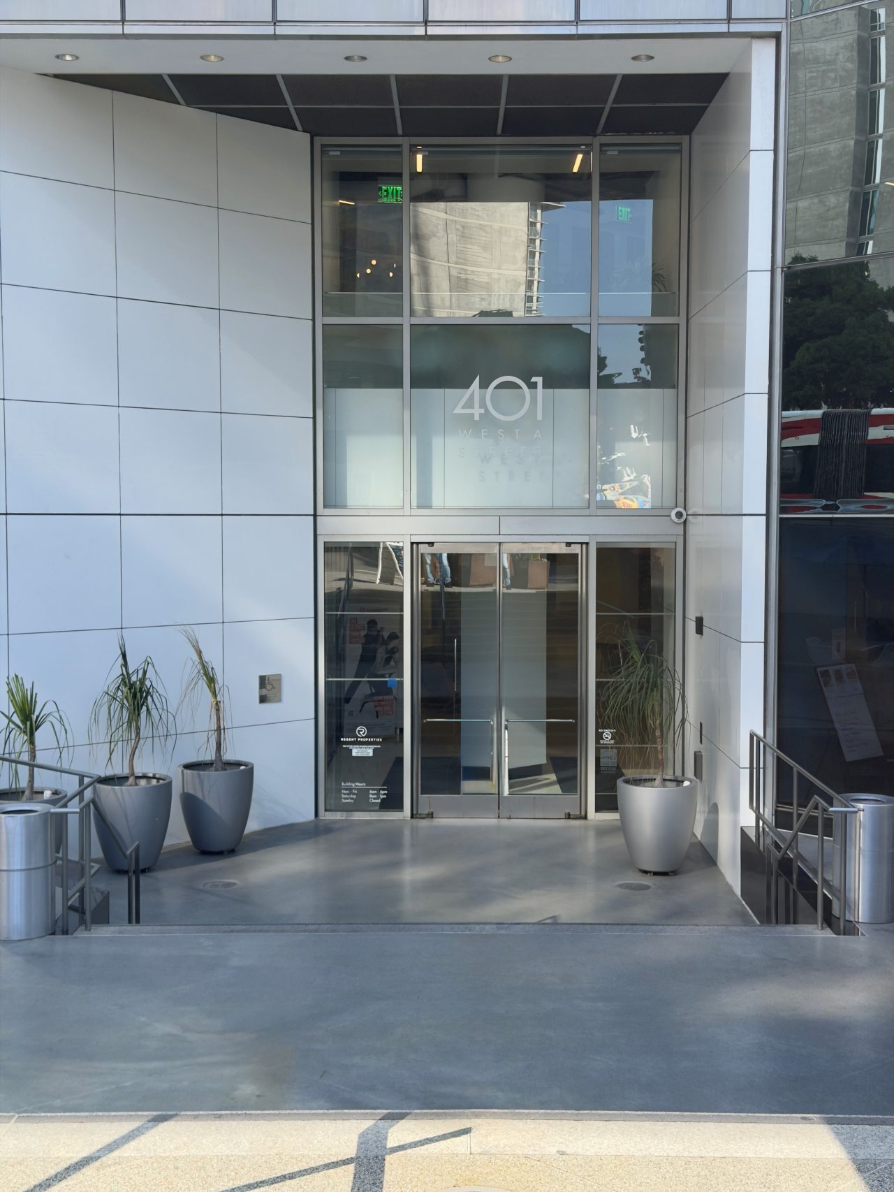 Front entrance to the San Diego Passport Agency building.